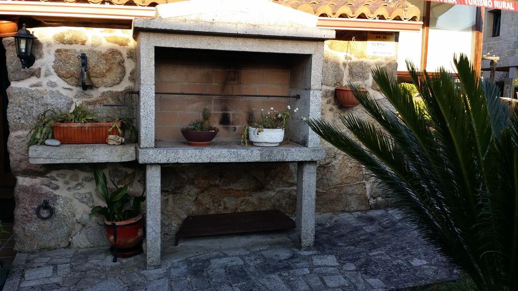 Casa Rural Vella Da Rivera O Sisto エクステリア 写真