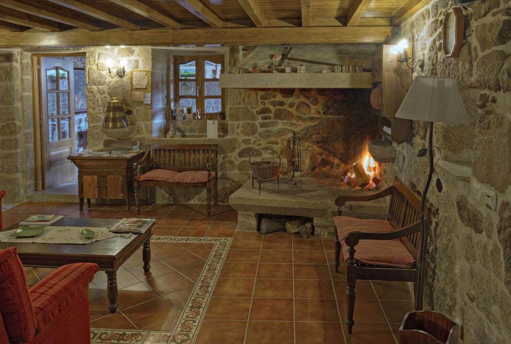 Casa Rural Vella Da Rivera O Sisto エクステリア 写真